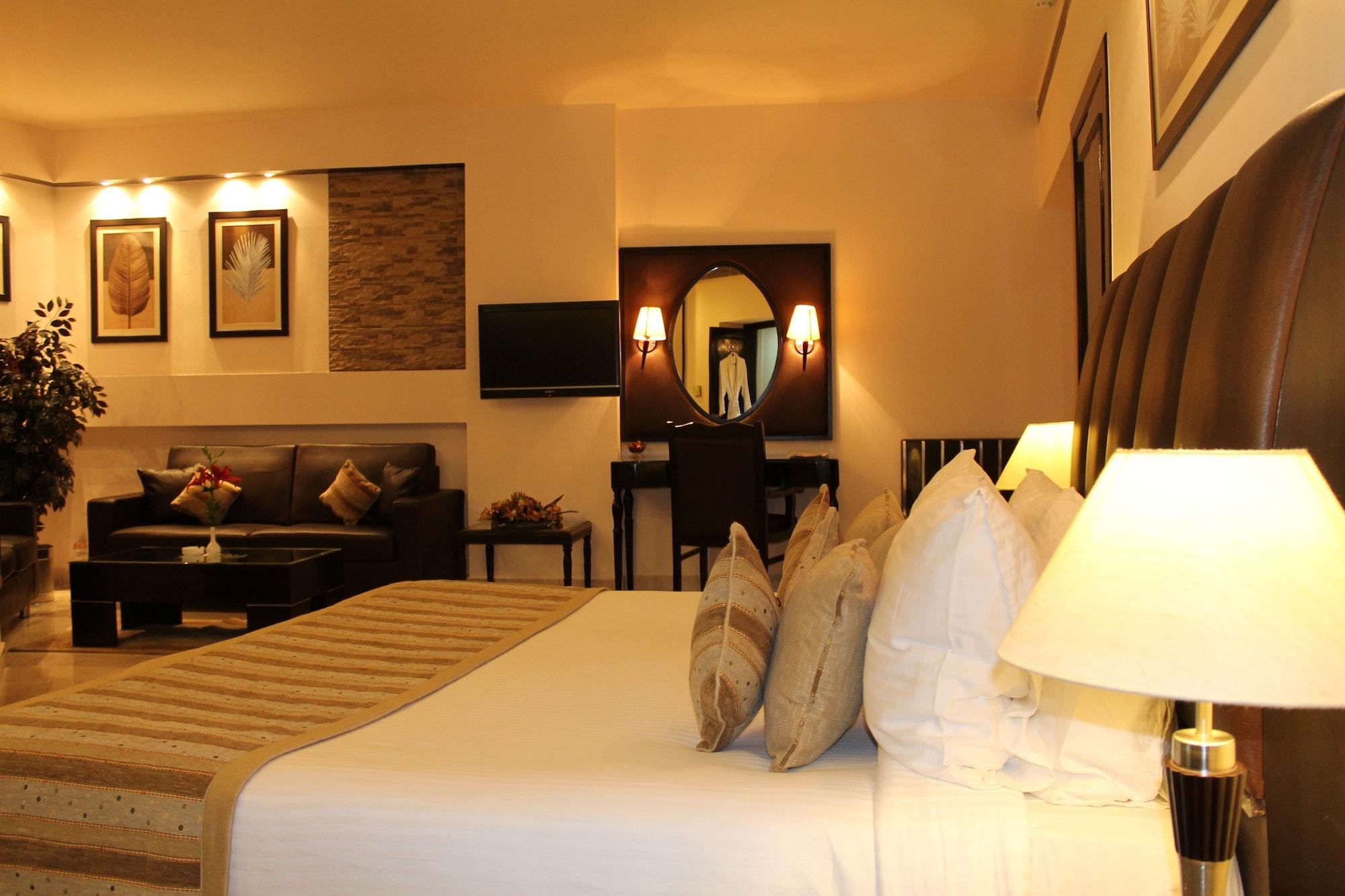 Shanti Palace Mahipalpur होटल New Delhi